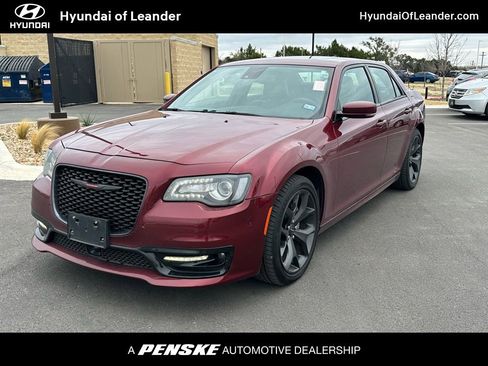 Used 2023 Chrysler 300 S w/ Comfort Group image 1