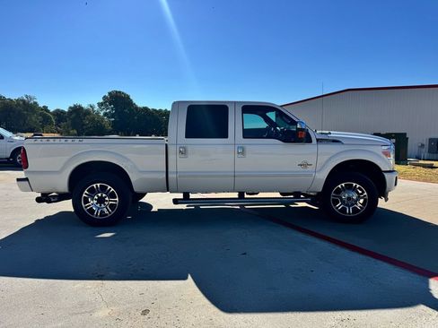 Used 2015 Ford F250 Platinum w/ FX4 Off-Road Package AWD/4WD image 5