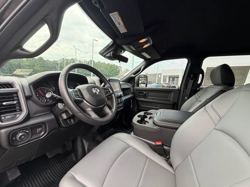 New 2026 RAM 3500 Tradesman AWD/4WD image 19