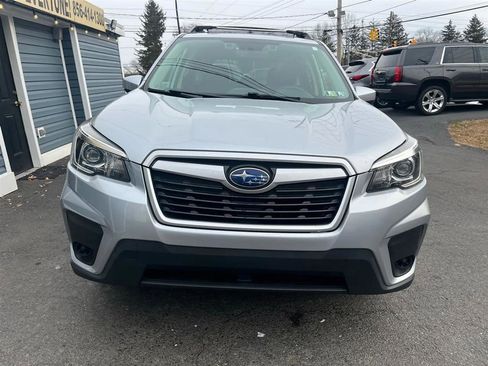 Used 2019 Subaru Forester Premium w/ All-Weather Package image 8