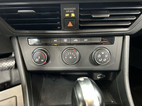 Used 2019 Volkswagen Jetta S image 16