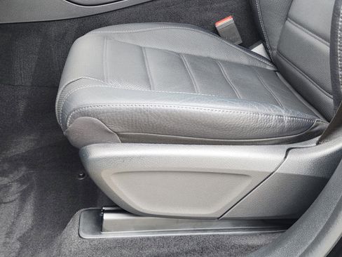 Used 2024 Mercedes-Benz GLS 580 4MATIC image 19