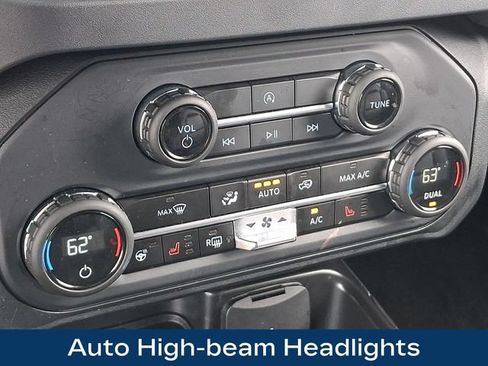 Used 2025 Ford Bronco Outer Banks AWD/4WD image 15