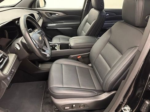 Used 2026 Chevrolet Traverse LT AWD/4WD image 17