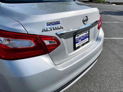 Used 2017 Nissan Altima 2.5 S w/ Power Driver Seat Package FWD image 7