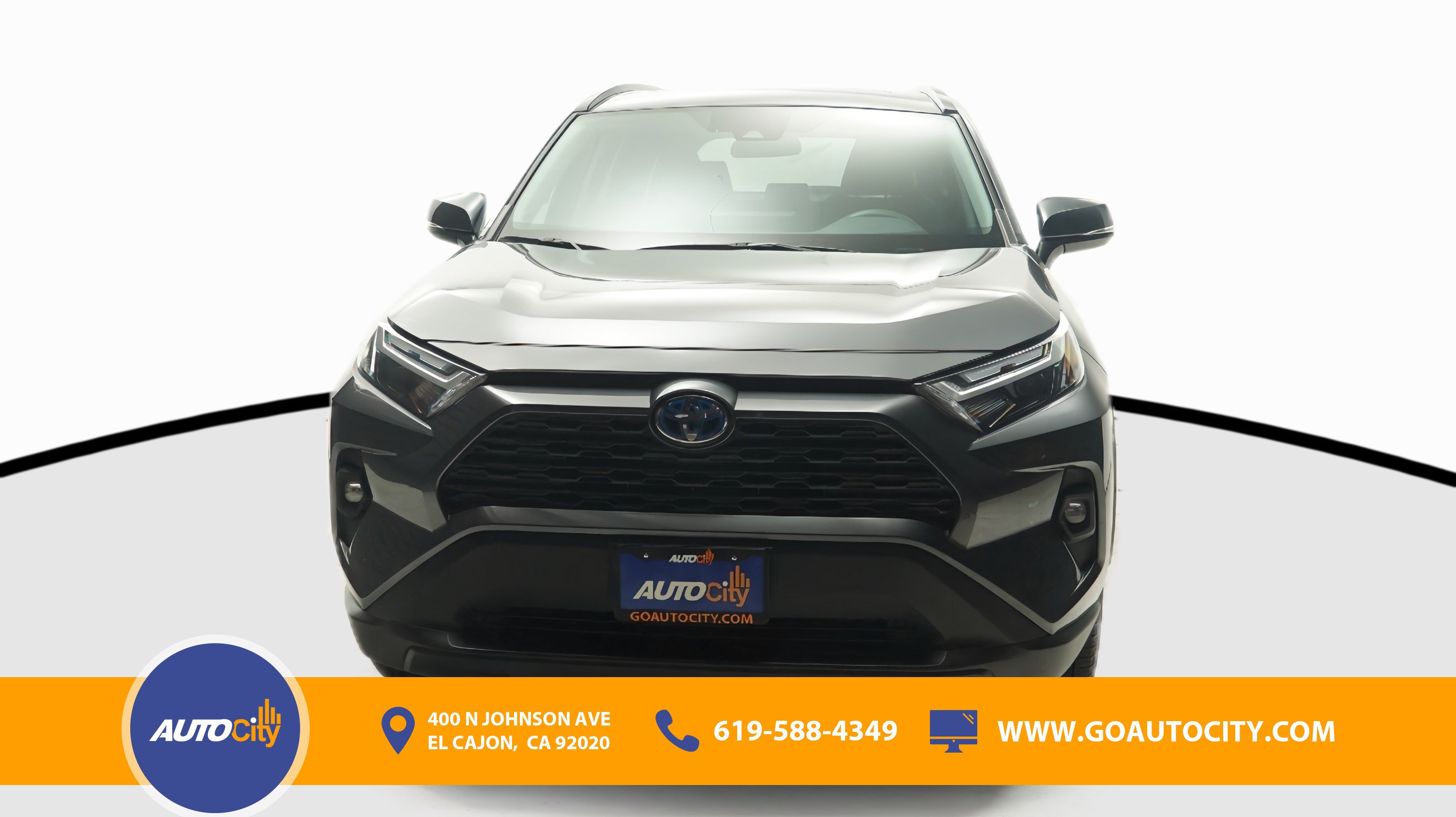 Used 2022 Toyota RAV4 XLE Premium AWD/4WD image 4