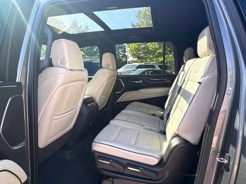Used 2022 Cadillac Escalade ESV Sport w/ Touring Package AWD/4WD image 18