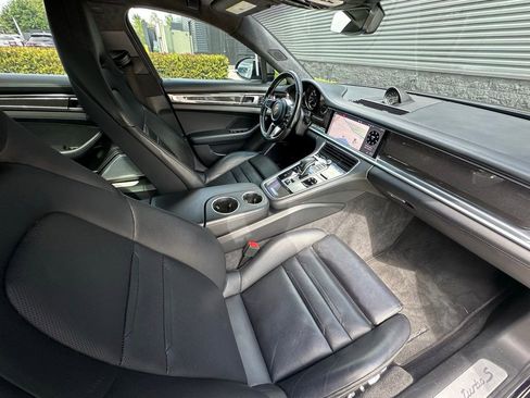 Certified 2018 Porsche Panamera Turbo S AWD/4WD image 39