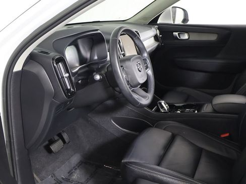 Used 2023 Volvo XC40 B5 Plus w/ Protection Package Premier AWD/4WD image 26
