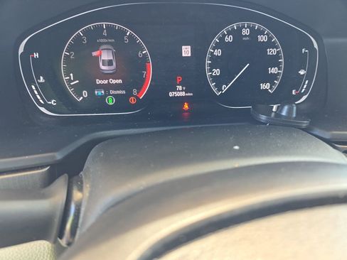 Used 2018 Honda Accord LX image 13