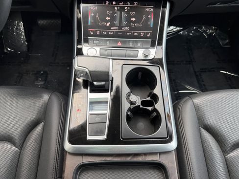 Used 2020 Audi Q7 3.0T Premium Plus w/ Premium Plus Package image 12