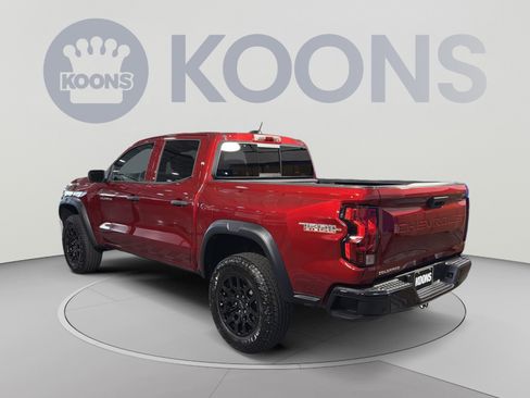 Used 2024 Chevrolet Colorado Trail Boss w/ Technology Package AWD/4WD image 4