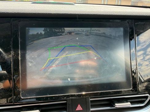 Used 2020 Kia Niro EX FWD image 12