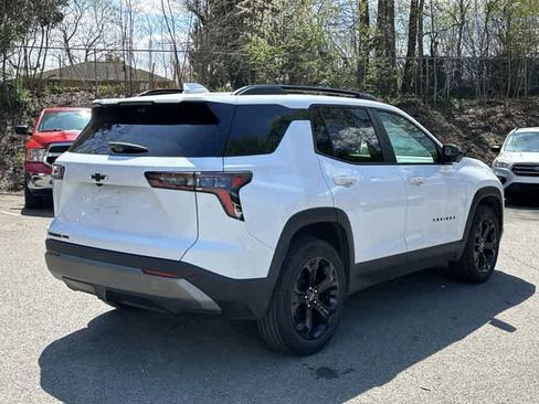 Used 2025 Chevrolet Equinox LT w/ Convenience Package II image 25