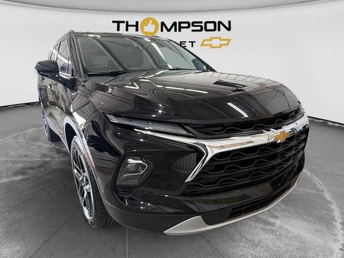 Used 2024 Chevrolet Blazer LT w/ Convenience Package FWD image 7