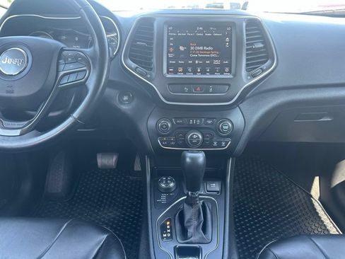 Used 2021 Jeep Cherokee Trailhawk w/ Sun, Sound & Nav Group AWD/4WD image 20