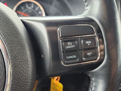 Used 2017 Jeep Wrangler Unlimited Sahara image 29