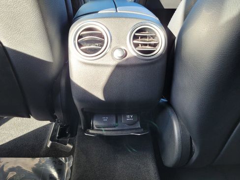 Used 2019 Mercedes-Benz GLC 300 image 16