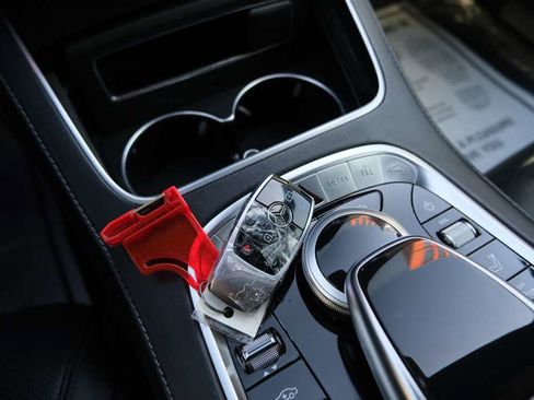 Used 2019 Mercedes-Benz S 560 4MATIC Sedan image 51