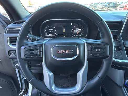 Certified 2023 GMC Yukon SLT w/ SLT Luxury Package image 15