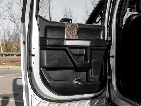 Used 2017 Ford F250 Lariat w/ FX4 Off-Road Package image 48