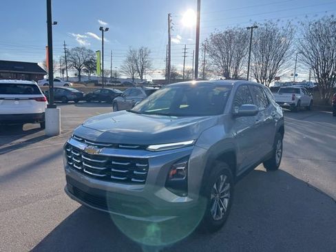 Used 2026 Chevrolet Equinox LT image 12