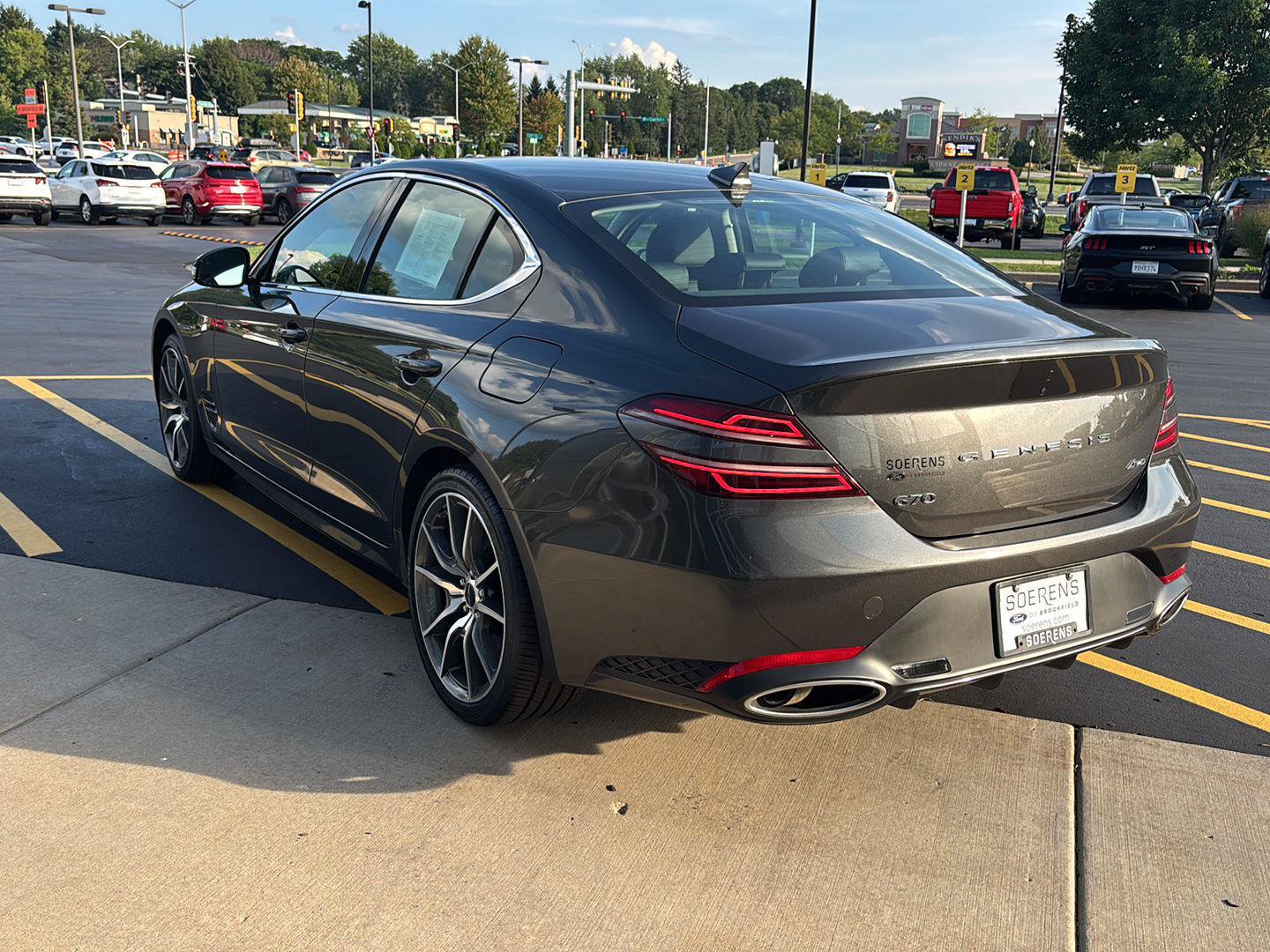 Used 2026 Genesis G70 2.5T AWD/4WD image 8