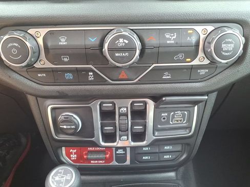 Used 2025 Jeep Wrangler Unlimited Sport S 4xe AWD/4WD image 26