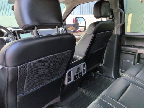 Used 2019 Ford F350 Lariat image 18
