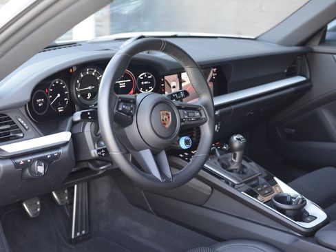 Certified 2024 Porsche 911 Carrera T RWD image 4