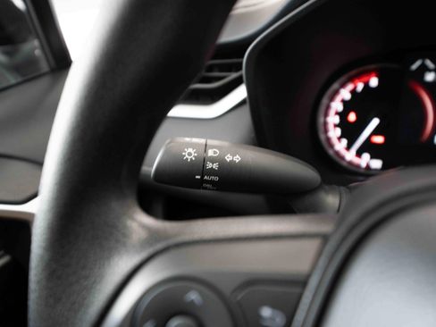 Used 2025 Toyota RAV4 XLE image 13