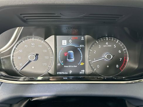 Used 2020 Land Rover Range Rover Evoque S image 12