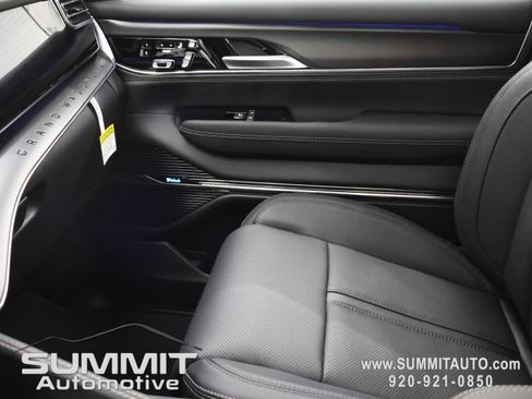 New 2026 Jeep Grand Wagoneer L Summit AWD/4WD image 13