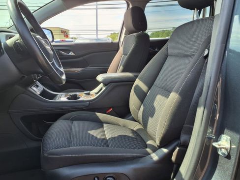 Used 2020 GMC Acadia SLE w/ Driver Convenience Package image 27