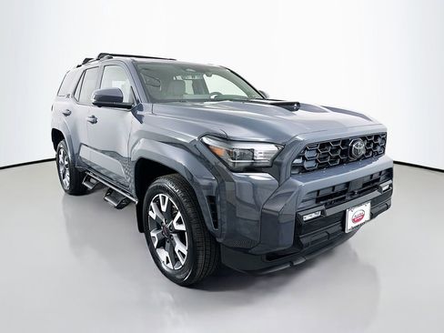 Used 2025 Toyota 4Runner TRD Sport Premium image 3
