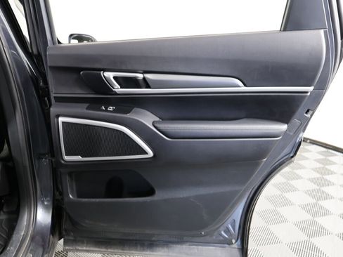 Used 2021 Kia Telluride LX image 21