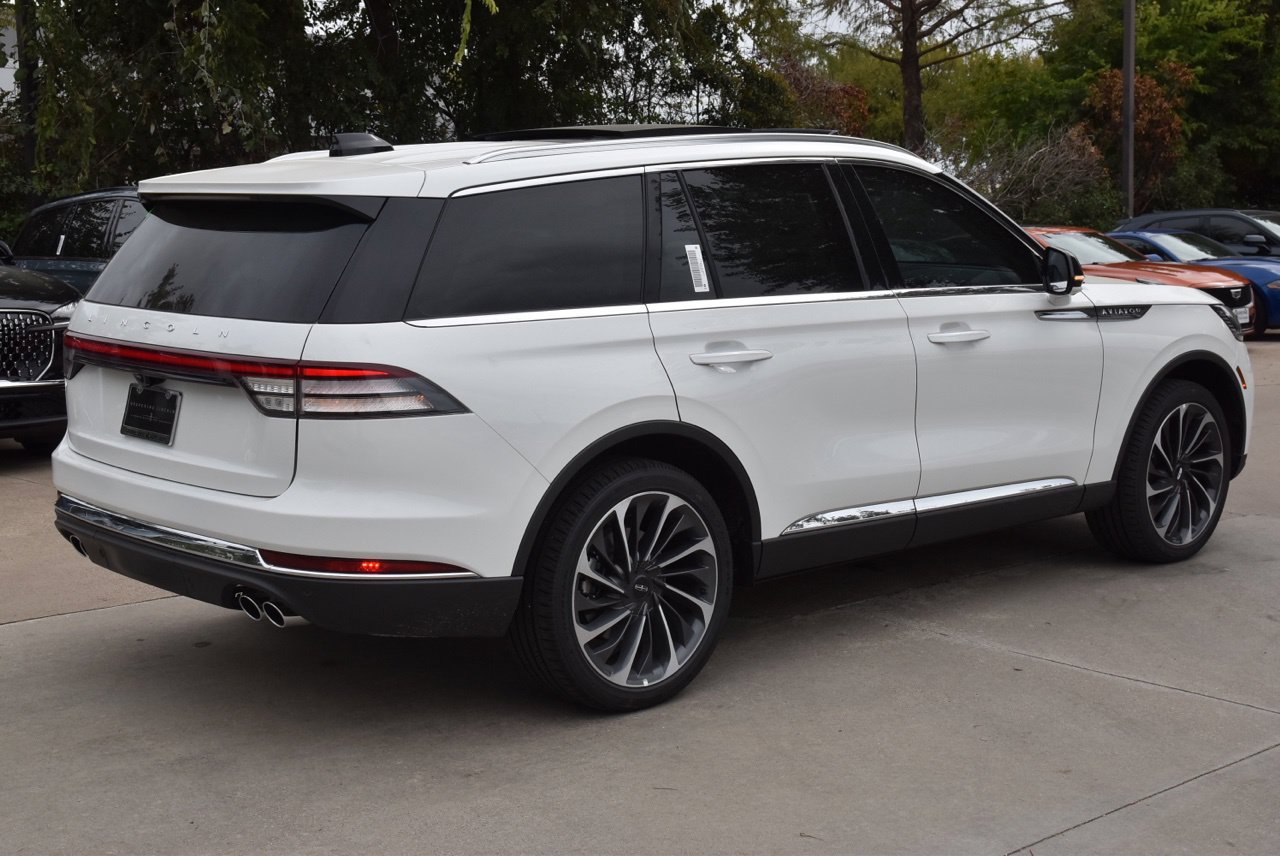 New 2027 Lincoln Aviator Reserve AWD/4WD image 6