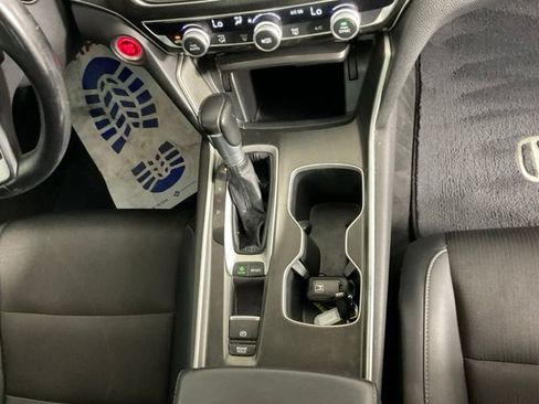 Used 2018 Honda Accord Sport image 16