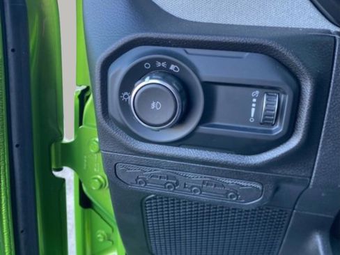 Used 2025 Jeep Wrangler Sport image 12