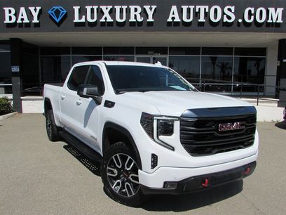 Used 2023 GMC Sierra 1500 AT4 w/ Technology Package