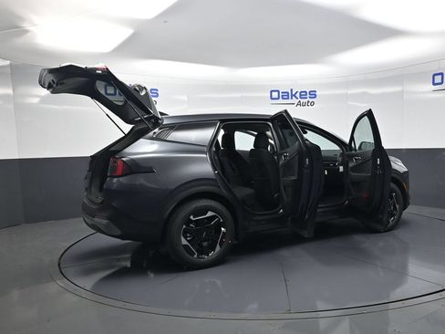 New 2027 Kia Sportage S FWD image 53