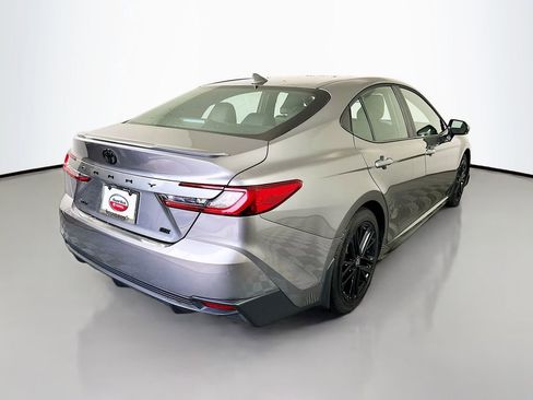 Used 2026 Toyota Camry SE w/ Convenience Package FWD image 5