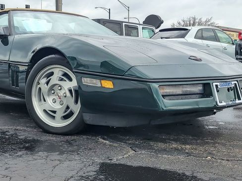 Used 1990 Chevrolet Corvette Convertible image 2
