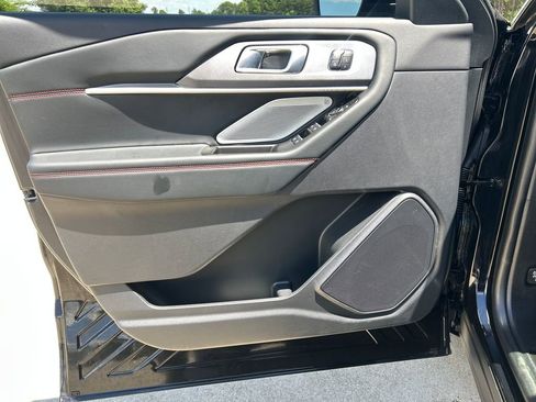 Used 2025 Ford Explorer ST w/ Sun And Sound Package RWD image 12