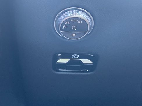 Certified 2025 Mercedes-Benz GLC 300 4MATIC image 26