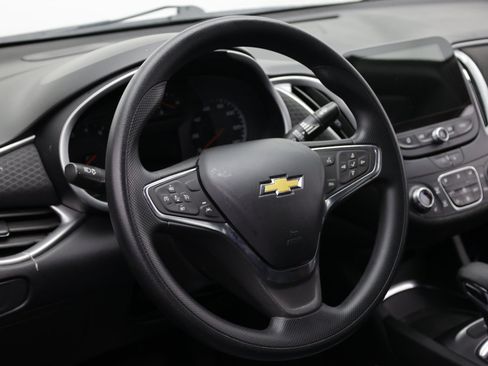 Used 2023 Chevrolet Malibu LT FWD image 11