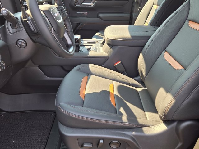 New 2026 GMC Sierra 1500 AT4 w/ AT4 Premium Package AWD/4WD image 8
