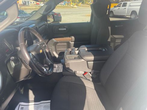 Used 2021 Chevrolet Silverado 1500 LT image 17