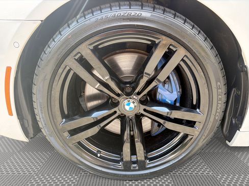 Used 2019 BMW 750i w/ Executive Package RWD image 19