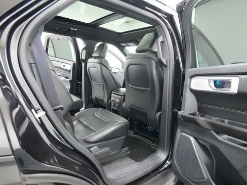 Used 2020 Ford Explorer ST w/ ST High-Performance Pack AWD/4WD image 33